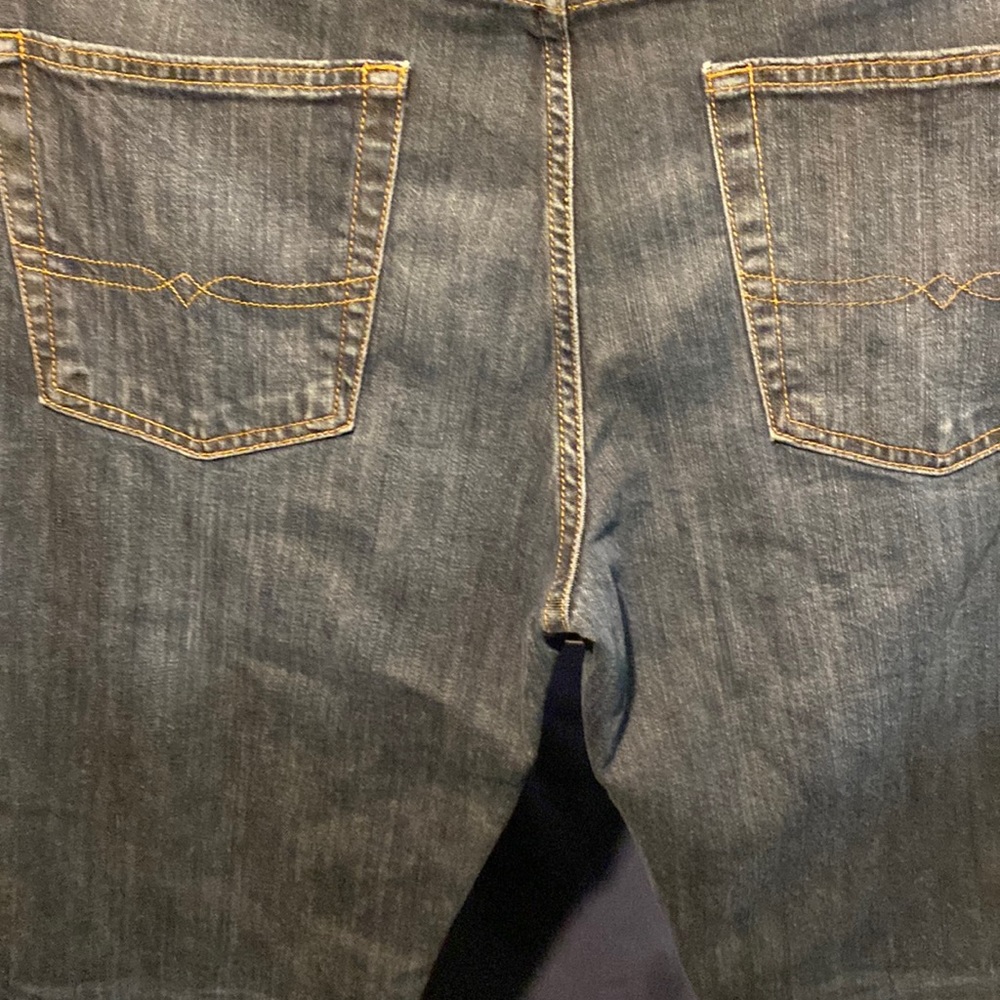 Lucky Brand 221 original straight size 38-30